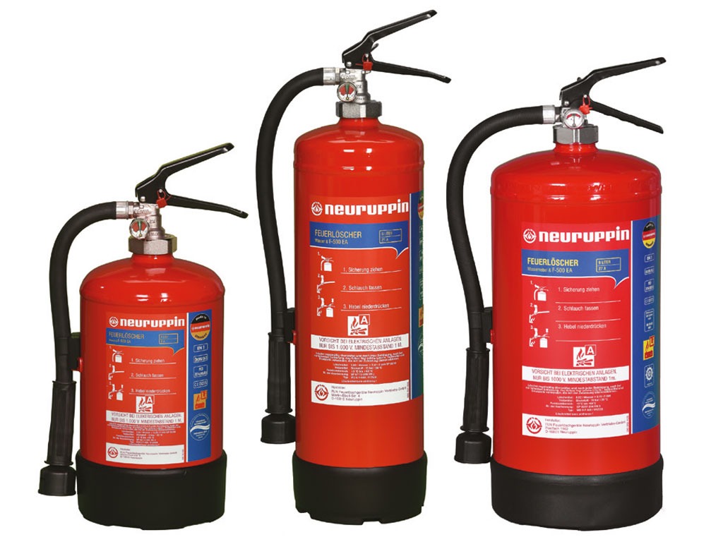 Feuerl.3x - F-500 Pressure Fire Extinguishers